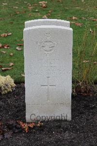 Berlin 1939-1945 War Cemetery - Dell, Frederick Arthur