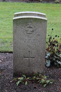 Berlin 1939-1945 War Cemetery - Dent, Roland