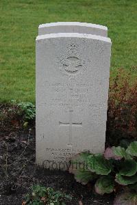 Berlin 1939-1945 War Cemetery - Doull, Ronald Henry