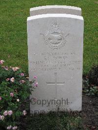 Berlin 1939-1945 War Cemetery - Dowse, Ernest Edward