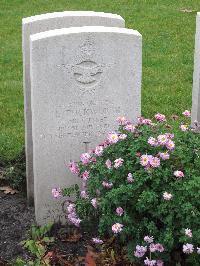 Berlin 1939-1945 War Cemetery - Duckworth, Lawrence