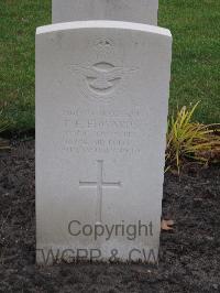 Berlin 1939-1945 War Cemetery - Edwards, Thomas Ernest