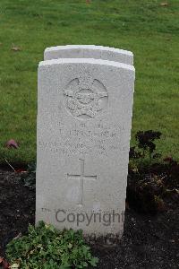 Berlin 1939-1945 War Cemetery - Finkbeiner, Clarence Henry