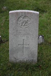 Photograph of the final resting place of Brackstone, Herbert Chennet ...