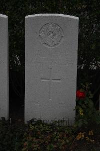 Duhallow A.D.S. Cemetery - Tapper, Alfred Lenard