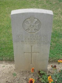 Gaza War Cemetery - Broom, J