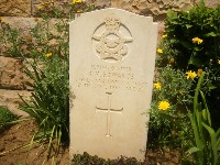 Gaza War Cemetery - Edwards, Richards Vaughan