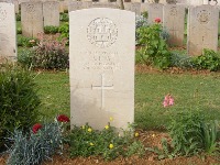 Gaza War Cemetery - Hay, S