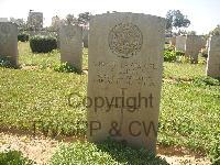 Gaza War Cemetery - Leeks, Rowland