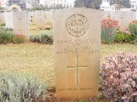 Gaza War Cemetery - Rowles, G