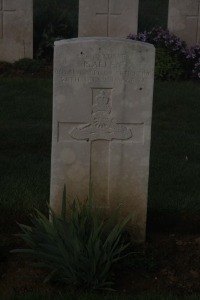 Aubigny Communal Cemetery Extension - Allen, R