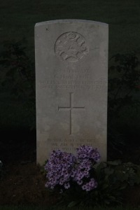 Aubigny Communal Cemetery Extension - Alton, G H