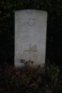 Aubigny Communal Cemetery Extension - Amor, Ernest John