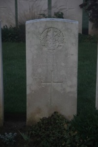 Aubigny Communal Cemetery Extension - Amos, Alexander