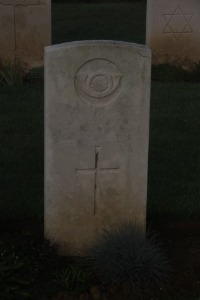 Aubigny Communal Cemetery Extension - Appleyard, S