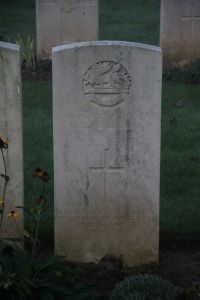 Aubigny Communal Cemetery Extension - Archdale, George Menyn