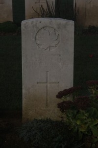 Aubigny Communal Cemetery Extension - Armstrong, Jack