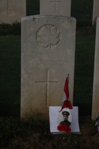 Aubigny Communal Cemetery Extension - Austin, F O