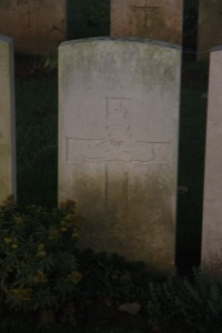 Aubigny Communal Cemetery Extension - Barker, William George