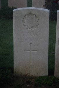 Aubigny Communal Cemetery Extension - Barry, Harry