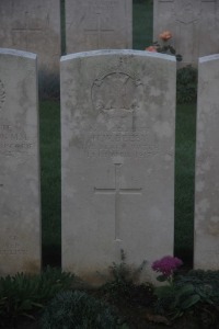 Aubigny Communal Cemetery Extension - Beeby, H W