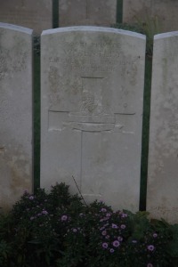 Aubigny Communal Cemetery Extension - Bentley, W