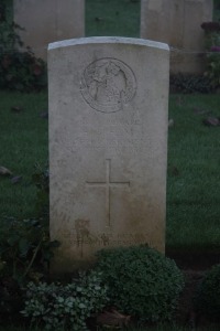 Aubigny Communal Cemetery Extension - Bream, Edward