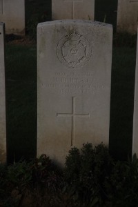 Aubigny Communal Cemetery Extension - Briffett, H