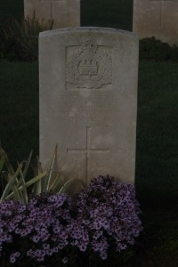 Aubigny Communal Cemetery Extension - Bright, J C