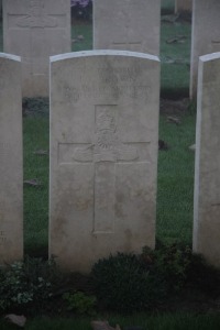 Aubigny Communal Cemetery Extension - Brown, J T