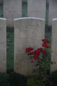 Aubigny Communal Cemetery Extension - Bruce, M T