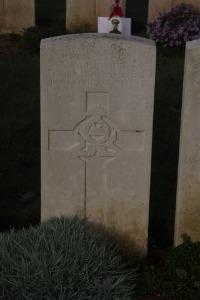 Aubigny Communal Cemetery Extension - Bulmer, Andrew