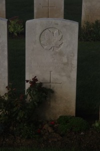 Aubigny Communal Cemetery Extension - Burke, A J