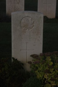 Aubigny Communal Cemetery Extension - Bussineau, G M