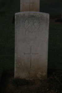 Aubigny Communal Cemetery Extension - Carr, John