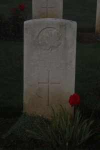 Aubigny Communal Cemetery Extension - Chambers, Thomas