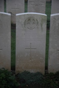 Aubigny Communal Cemetery Extension - Chilley, M M