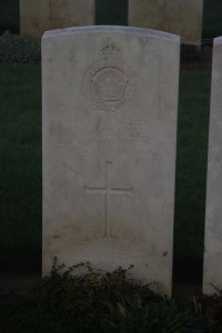 Aubigny Communal Cemetery Extension - Clarke, John Caleb