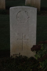 Aubigny Communal Cemetery Extension - Clement, Thomas