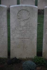 Aubigny Communal Cemetery Extension - Coubrough, Simon