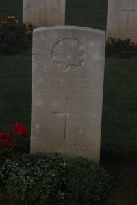 Aubigny Communal Cemetery Extension - Cranton, John James