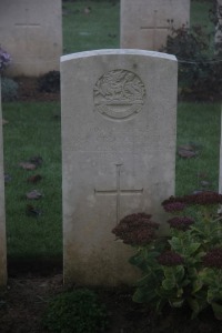 Aubigny Communal Cemetery Extension - Crutchfield, R F