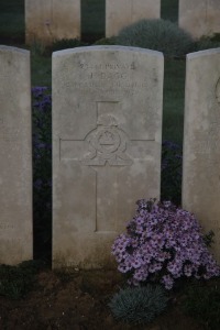 Aubigny Communal Cemetery Extension - Dagg, J