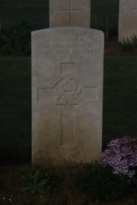 Aubigny Communal Cemetery Extension - Davenport, T