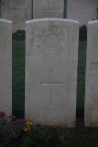 Aubigny Communal Cemetery Extension - Degens, Albartus