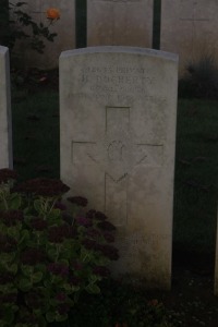 Aubigny Communal Cemetery Extension - Docherty, H