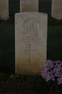 Aubigny Communal Cemetery Extension - Douglas, Alexander