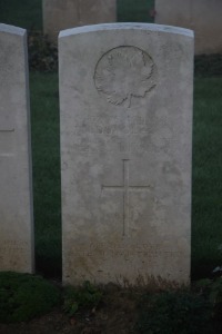 Aubigny Communal Cemetery Extension - Douglas, John Miller