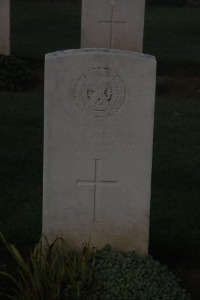 Aubigny Communal Cemetery Extension - Drummond, Malcolm