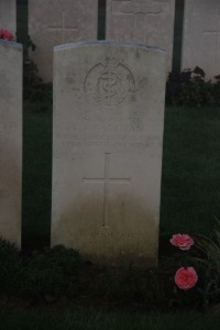 Aubigny Communal Cemetery Extension - Eastman, Leonard Frank